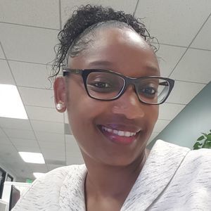 Meet your Posher, Alicia